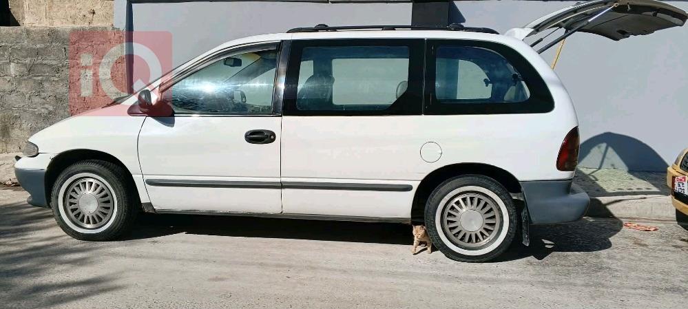 دودج كارافان